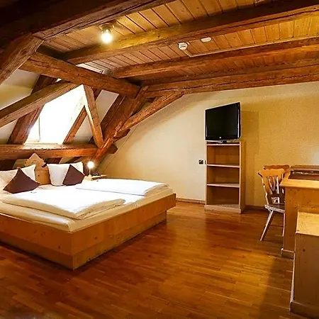 酒店 Hotel-brauereigasthof Josef Fuchs 4*