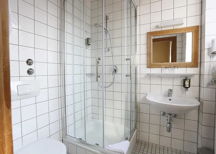 מלון Hotel-brauereigasthof Josef Fuchs